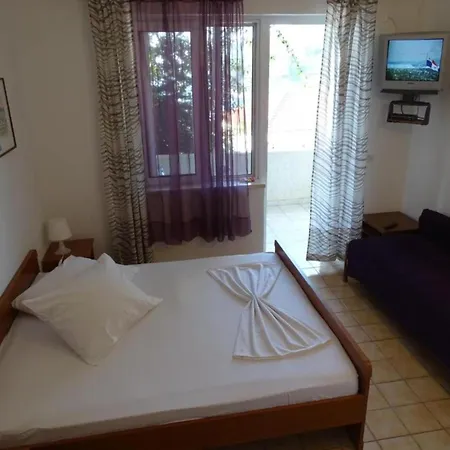 Azure - One Bedroom *