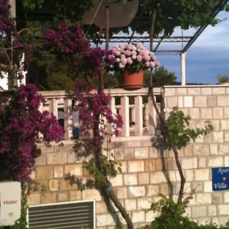 Azure - One Bedroom Διαμέρισμα